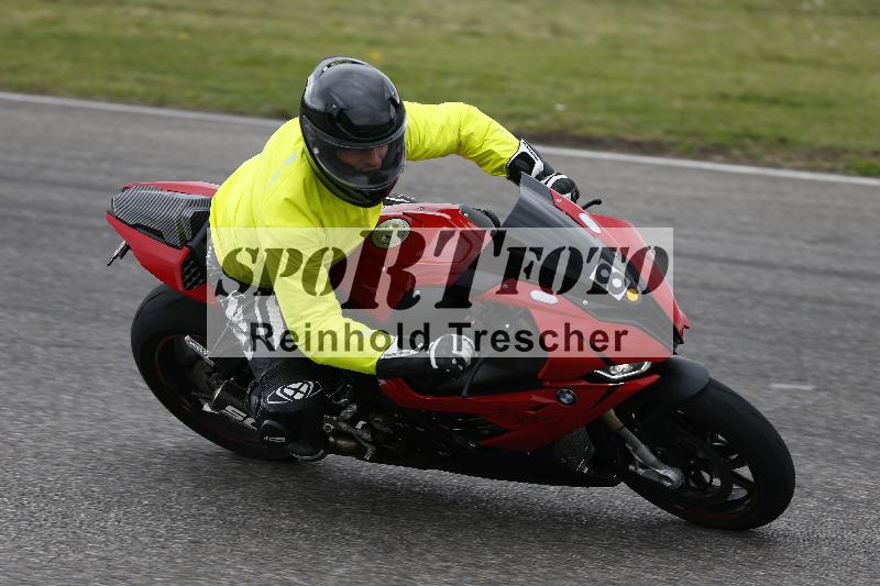 /Archiv-2025/10 23.04.2025 Cornu Master School ADR/rot-rouge/8